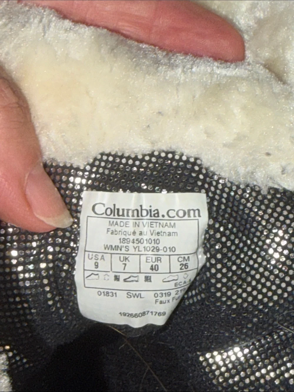 Columbia Black Omni Grip Winter Boots Women's Size 9